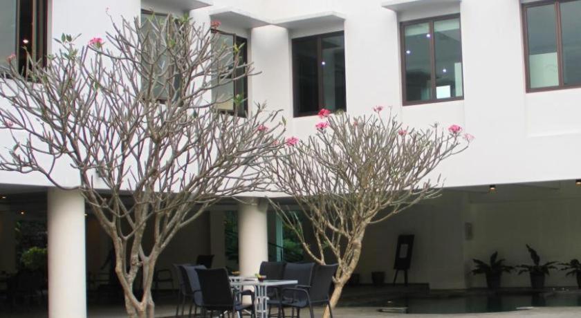 eL Hotel Grande Malang Exterior foto