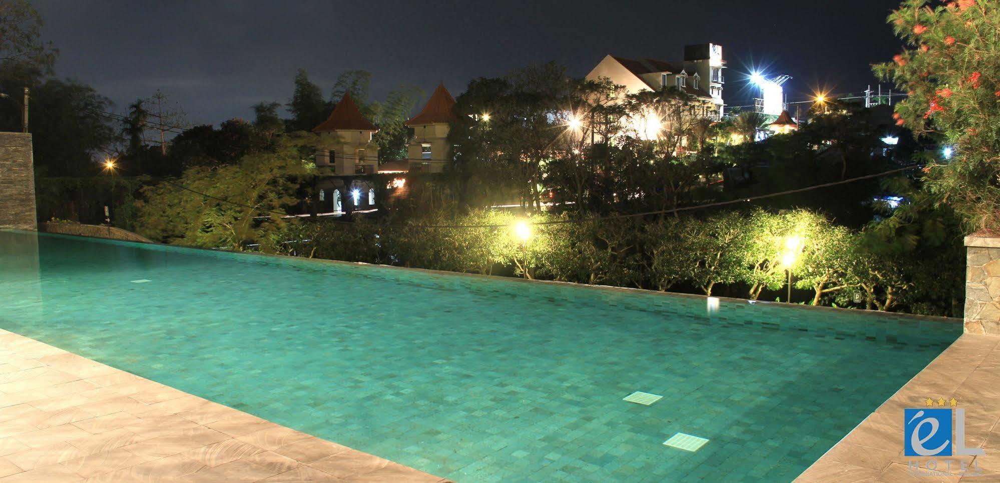 eL Hotel Grande Malang Exterior foto