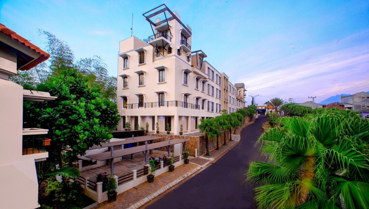 eL Hotel Grande Malang Exterior foto